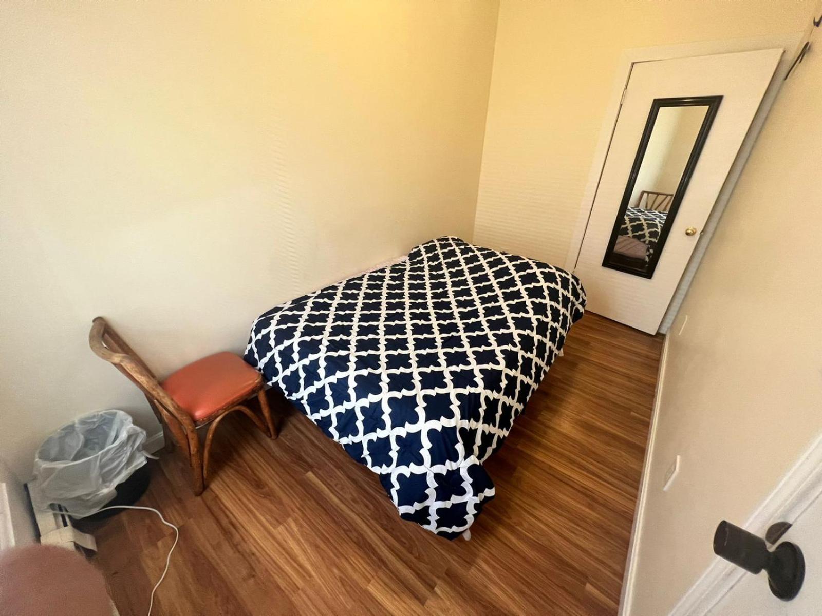 Private Bedroom Near Boston Exterior foto